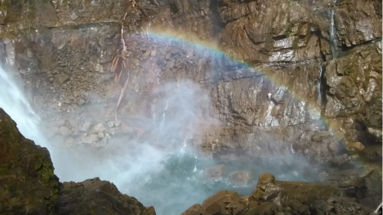 El Salto de Candelas.webp