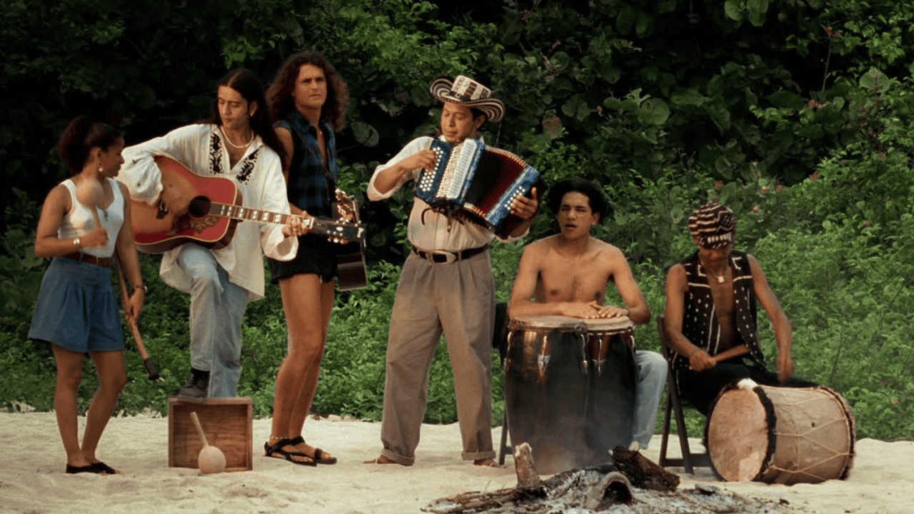 Carlos Vives y su banda en la era La tierra del olvido