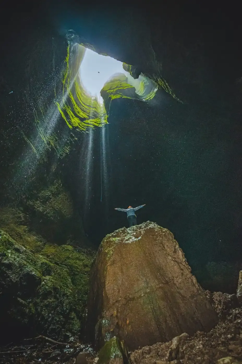 cueva-la-tronera.webp