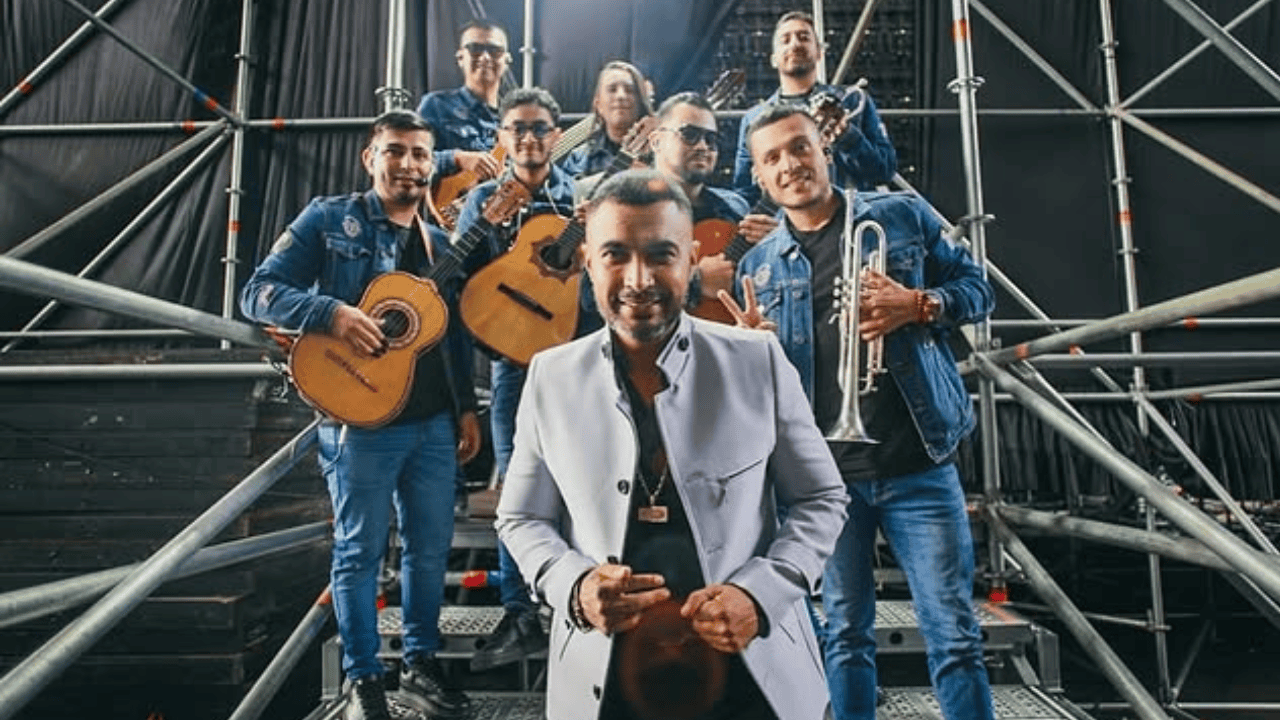 Jhon Álex Castaño antes de subir al escenario del Parque Simón Bolívar