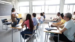 El SENA abre nueva convocatoria para que miles de personas puedan estudiar. Foto: Envato 