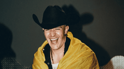 Luis Alfonso, cantante colombiano
